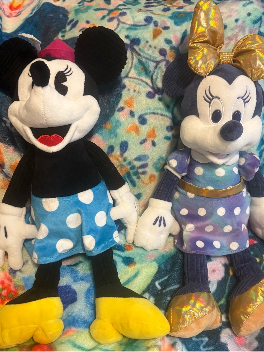 Scentsy Disney Minnie Mouse Scentsy Buddy collectible plush toys new never used!